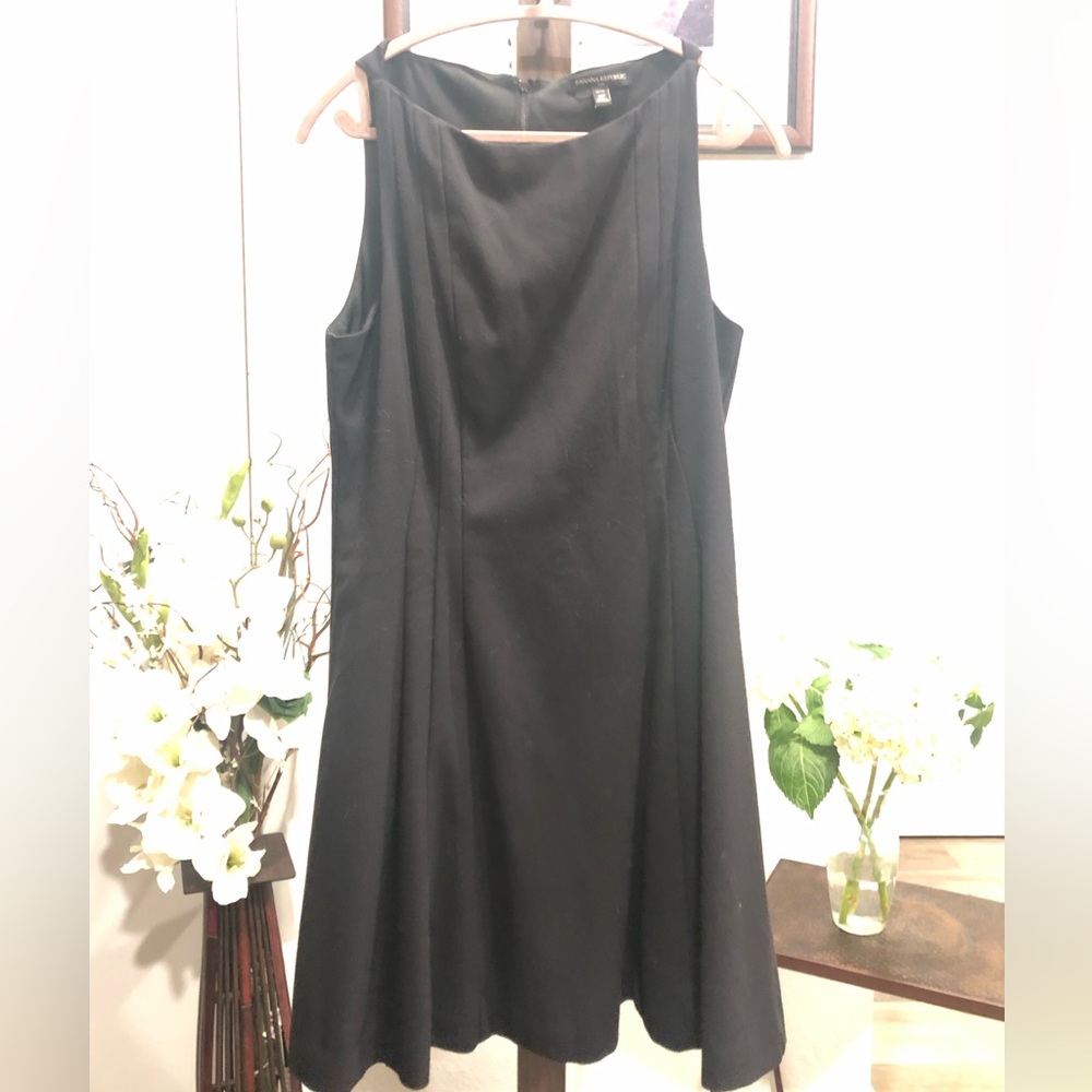 BANANA REPUBLIC  Black Sleeveless A-Line Dress